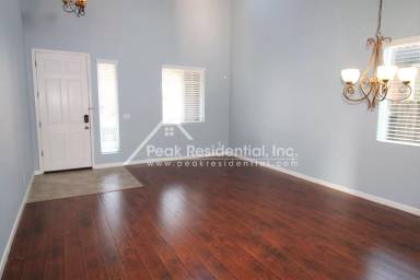 Main picture of 5200 Moon Lily Way