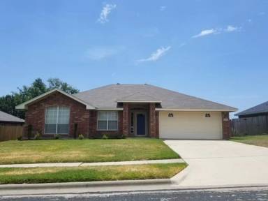 Main picture of 3902 Split Oak Dr