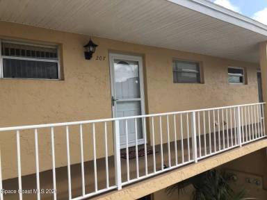 Main picture of 2135 N Courtenay Pkwy