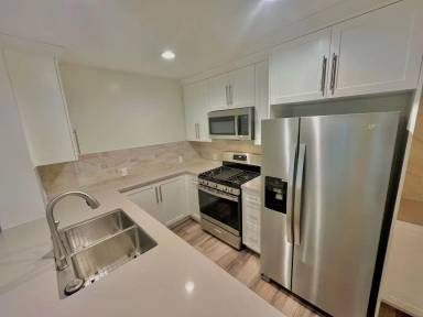 Main picture of 4727 W 147th St