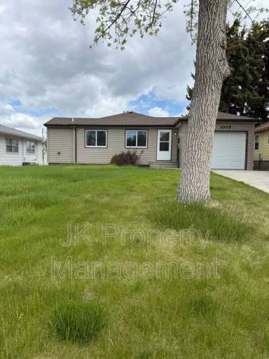 Main picture of 3005 7th Ave N
