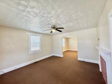 Main picture of 411 W Atlantic St