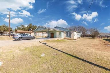 Main picture of 2604 S Bagdad Rd