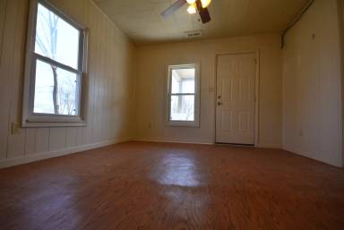 Main picture of 1631 W Florida St