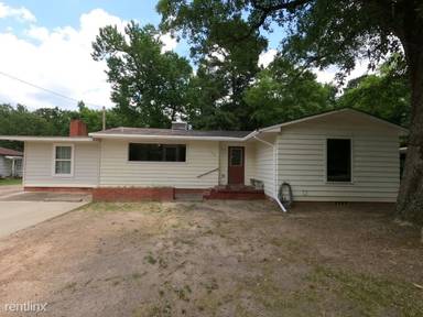 Main picture of 439 Glover Dr