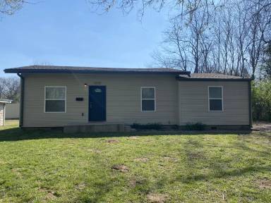 Main picture of 1628 N Barnes Ave