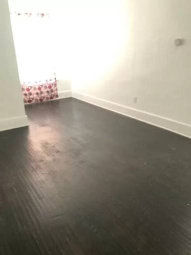 Main picture of 1136 South Ave