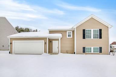 Main picture of 1106 Pinewood Dr