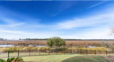 Main picture of 208 Serpentine Dr