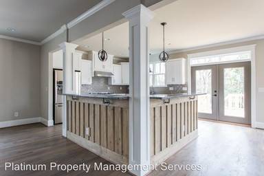 Main picture of 34 Wyman St SE