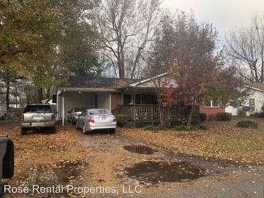 Main picture of 102 N 10th Ave