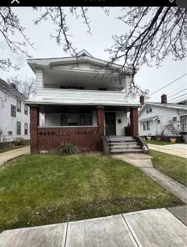 Main picture of 15813 Grovewood Ave