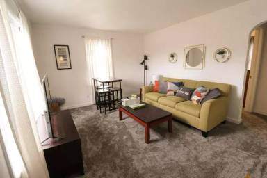 Main picture of 511 W Randolph St