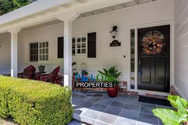 Main picture of 219 Scofield Dr