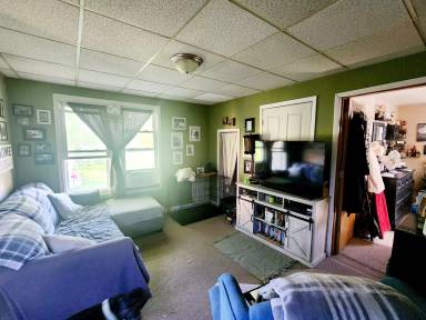 Main picture of 21 E Cotton St