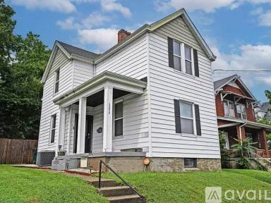 Main picture of 3292 Montana Ave