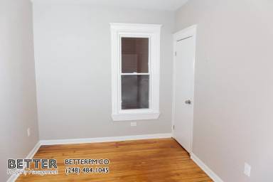 Main picture of 1980 Clarkdale St