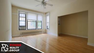 Main picture of 719-27 W Barry Ave