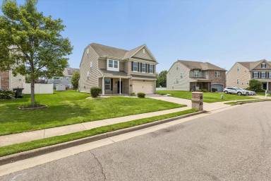 Main picture of 42 Kilverstone Way