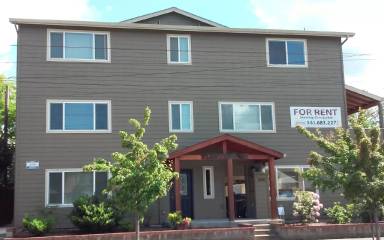 Main picture of 560 E 18th Ave