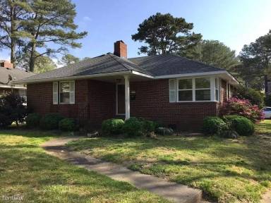 Main picture of 171 W Bayview Blvd