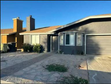 Main picture of 6813 N 81st Dr