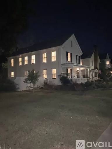 Main picture of 505 Metcalf St