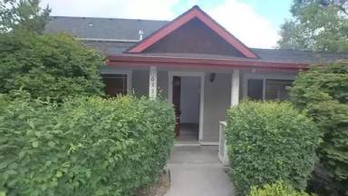 Main picture of 635 SW Pelton Pl