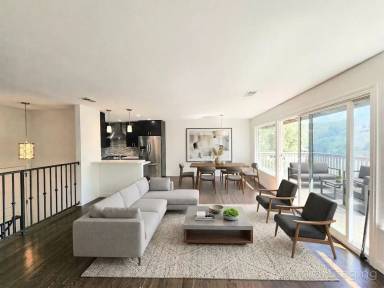 Main picture of 1241 Lerida Way