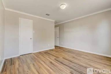 Main picture of 4713 Creekview Ln