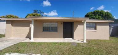Main picture of 7525 Fox Hollow Dr