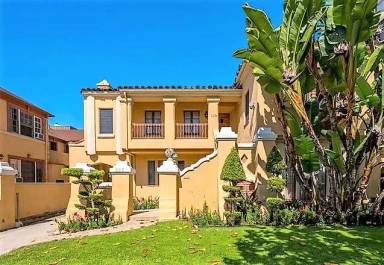 Main picture of 223 1/2 S Gale Dr