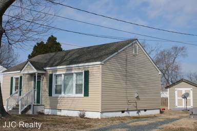 Main picture of 52 Clayton Dr