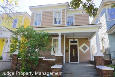 Main picture of 513 E Henry St