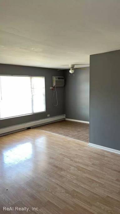Main picture of 10769 S Pulaski Rd