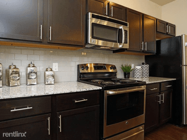 Main picture of 211 E William Cannon Dr