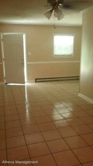 Main picture of 550 Macon Hwy