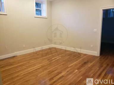Main picture of 131 Orchard St