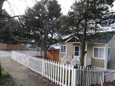 Main picture of 7061 16th Ave SW