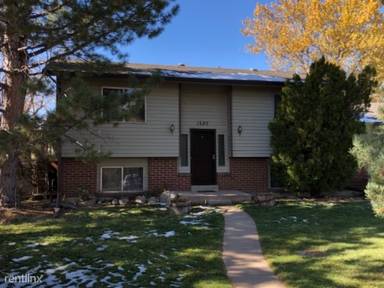 Main picture of 1325 Youngfield St