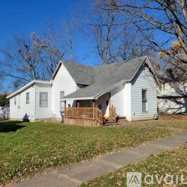 Main picture of 707 Central Ave