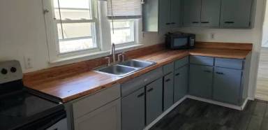 Main picture of 502 Kanawha Ave S