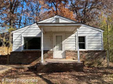Main picture of 10 Proctor Dr