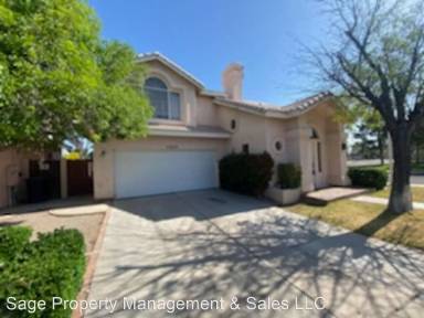 Main picture of 1424 E Gail Dr