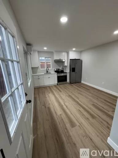 Main picture of 1728 Marigold Ct