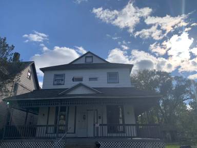 Main picture of 431 W Howard St