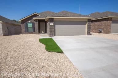 Main picture of 2115 N Avenue L