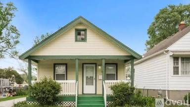 Main picture of 15031 Hamlin Ave