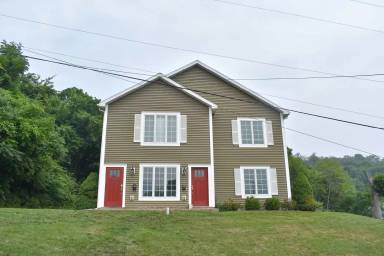 Main picture of 311 Center St
