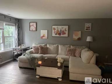 Main picture of 326 Walden Cir